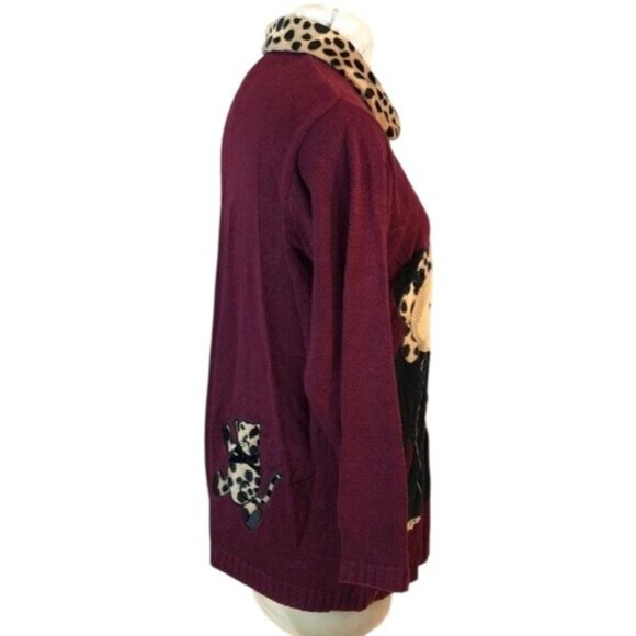 Vintage Boyd's Burgundy Button Front Sweater Bear Appliques Leopard Print Collar - Picture 2 of 8